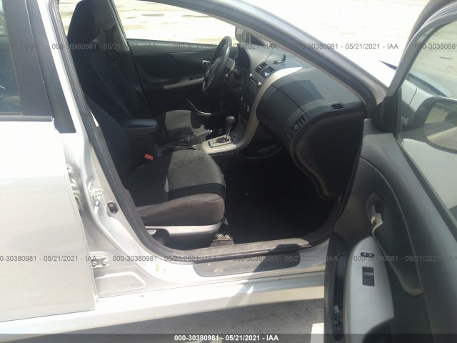 Photo 4 VIN: 2T1BU4EEXAC226417 - TOYOTA COROLLA 