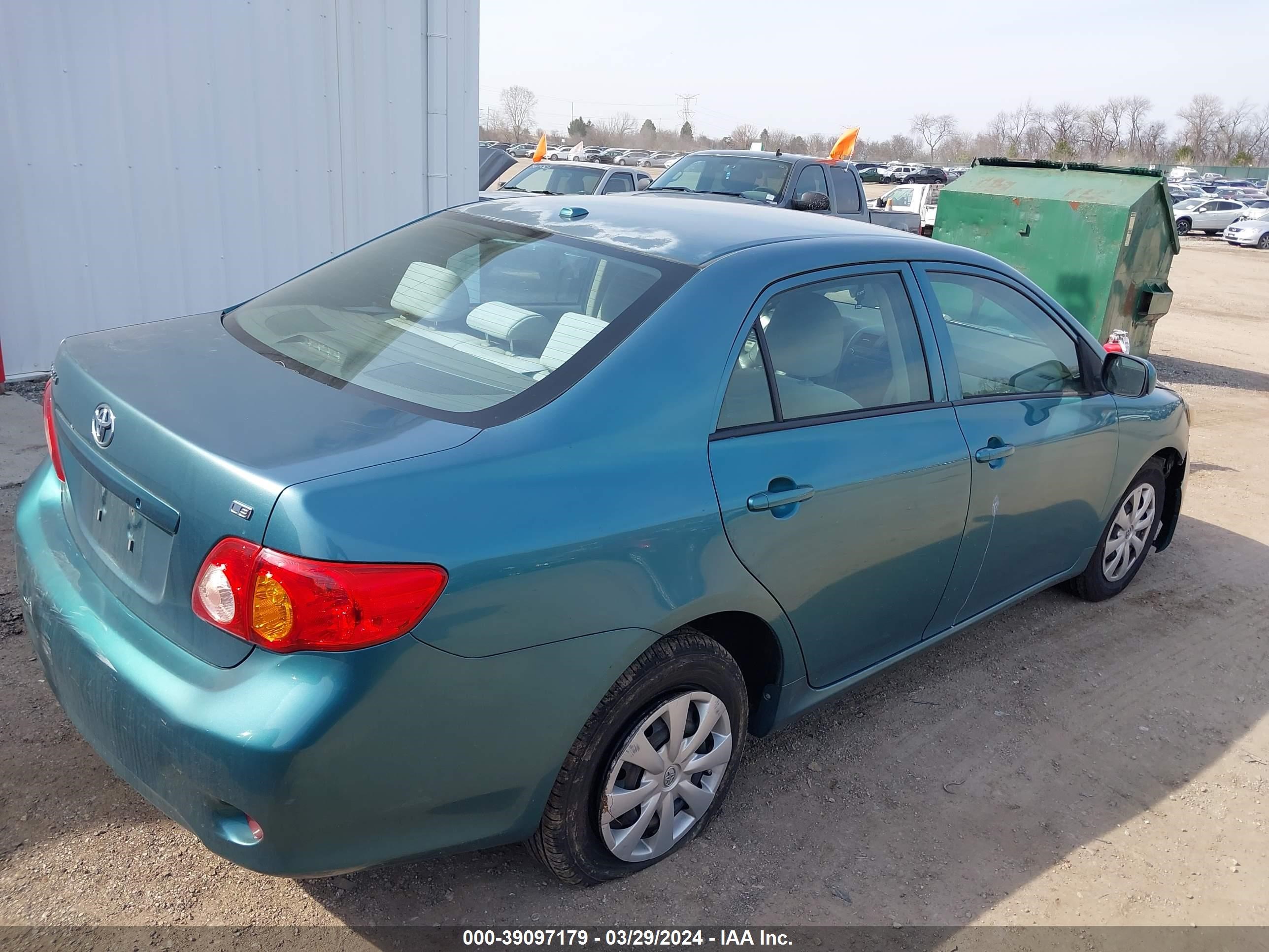 Photo 3 VIN: 2T1BU4EEXAC240835 - TOYOTA COROLLA 