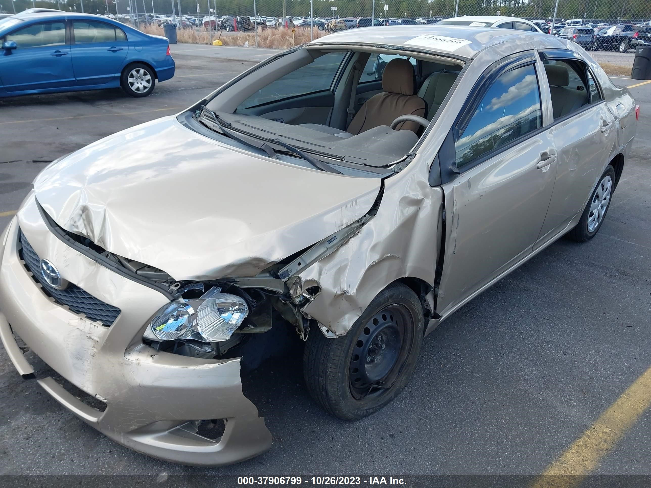 Photo 5 VIN: 2T1BU4EEXAC373384 - TOYOTA COROLLA 