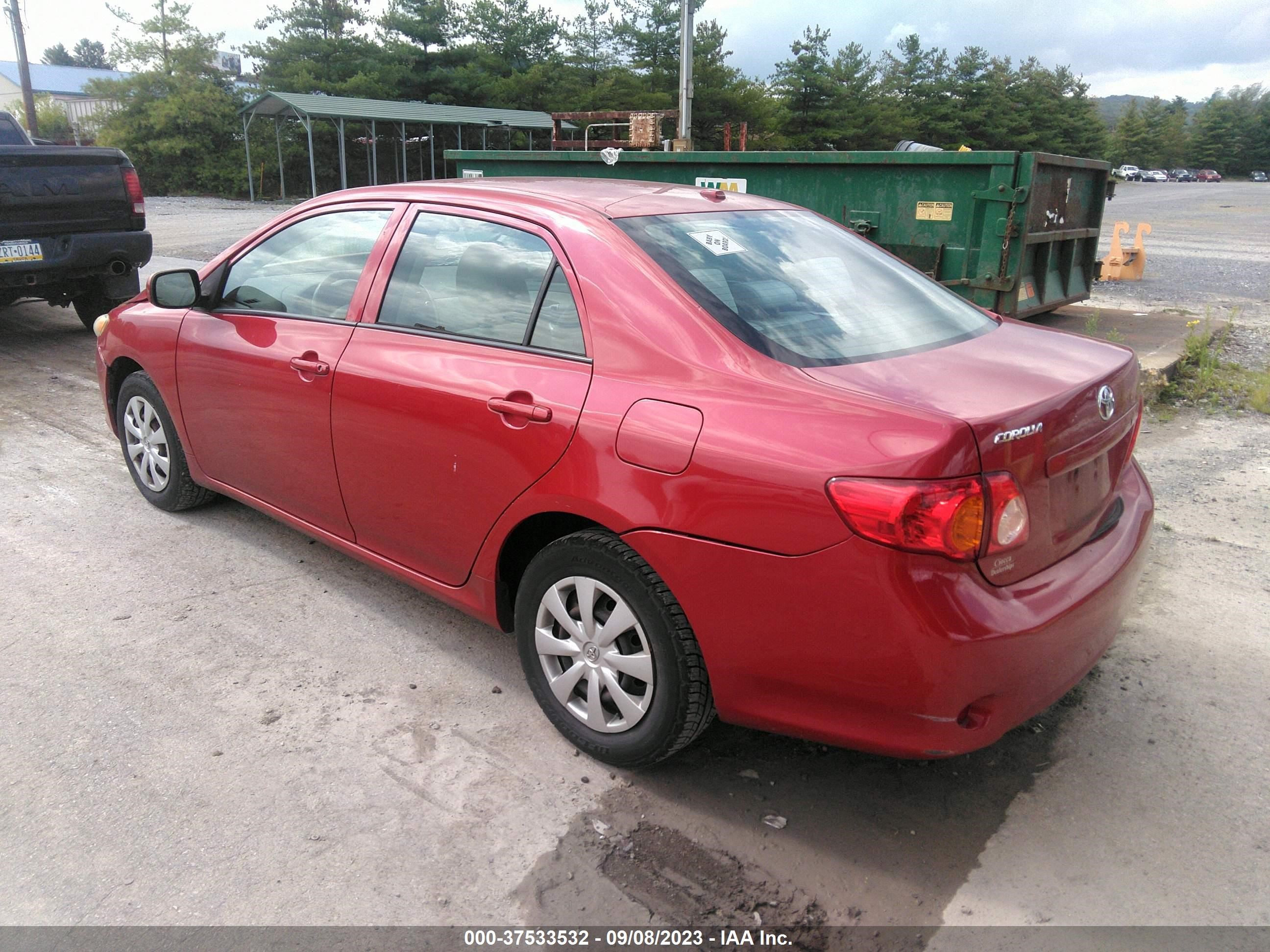 Photo 2 VIN: 2T1BU4EEXAC377743 - TOYOTA COROLLA 