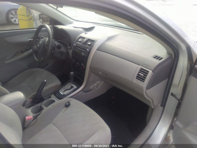 Photo 4 VIN: 2T1BU4EEXAC486140 - TOYOTA COROLLA 