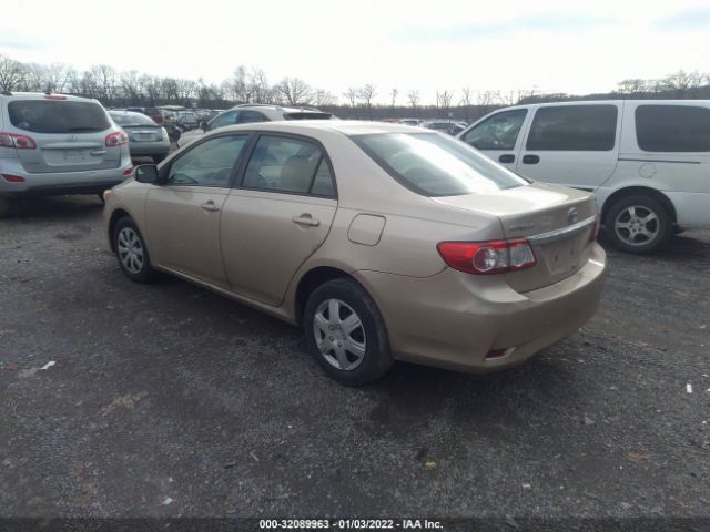 Photo 2 VIN: 2T1BU4EEXBC542465 - TOYOTA COROLLA 