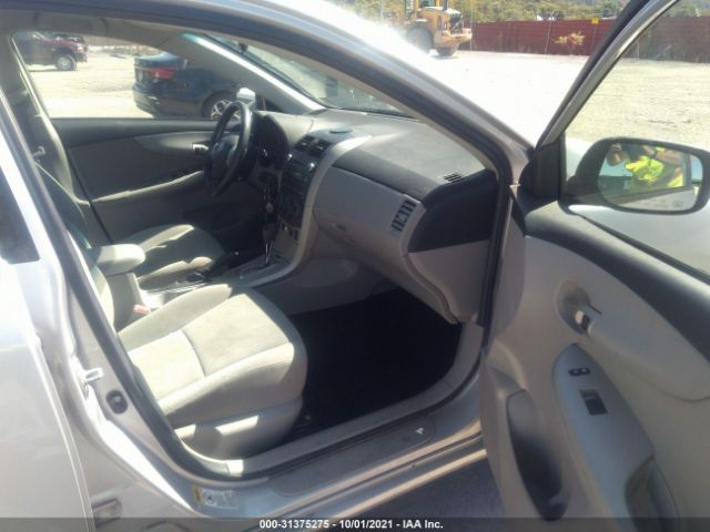 Photo 4 VIN: 2T1BU4EEXBC550937 - TOYOTA COROLLA 