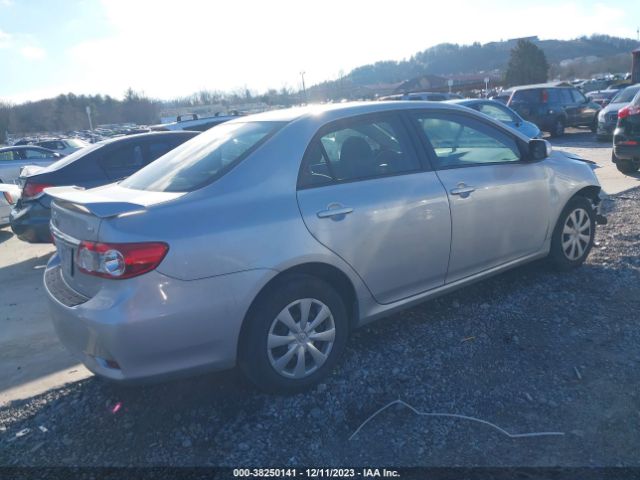 Photo 3 VIN: 2T1BU4EEXBC554485 - TOYOTA COROLLA 