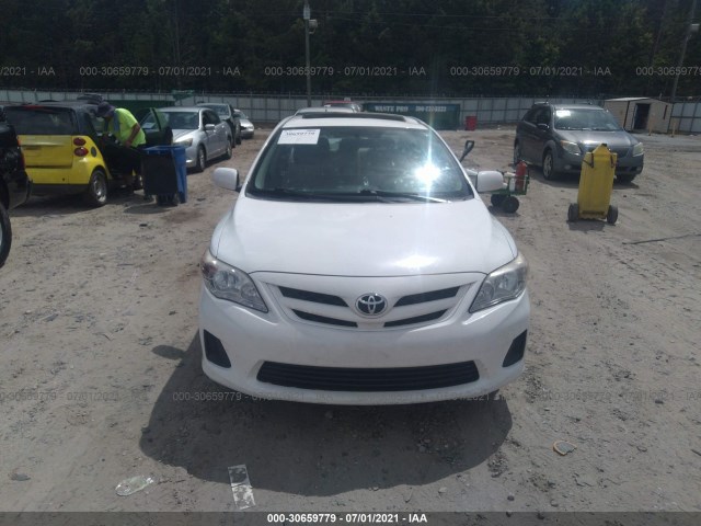 Photo 5 VIN: 2T1BU4EEXBC558732 - TOYOTA COROLLA 