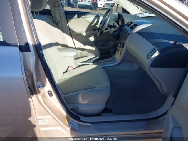 Photo 4 VIN: 2T1BU4EEXBC588247 - TOYOTA COROLLA 