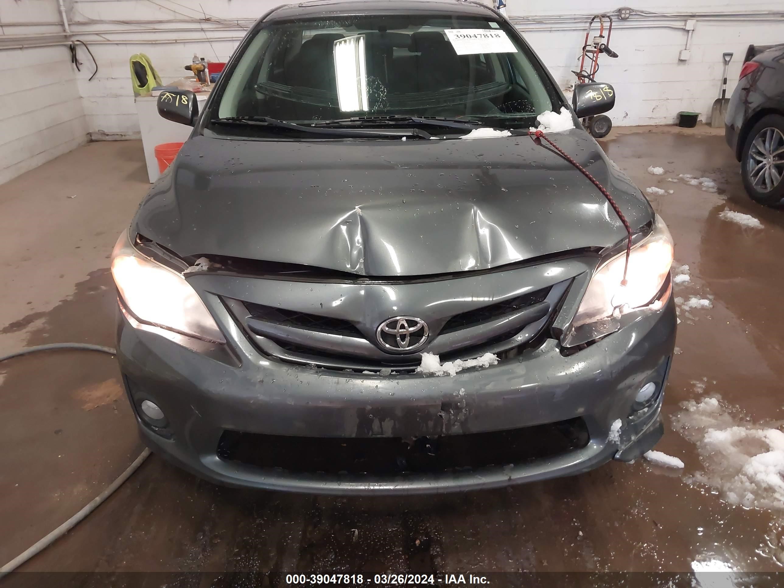 Photo 5 VIN: 2T1BU4EEXBC629444 - TOYOTA COROLLA 