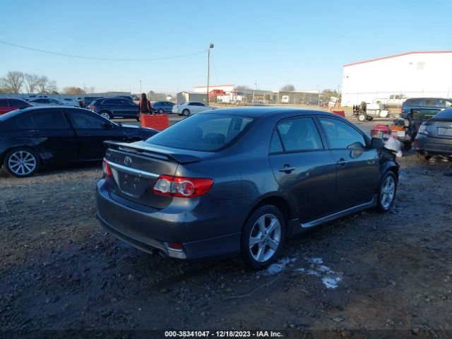 Photo 3 VIN: 2T1BU4EEXBC704496 - TOYOTA COROLLA 