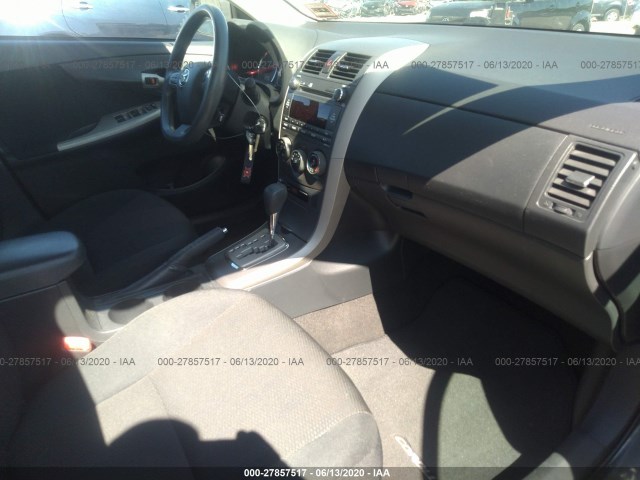 Photo 4 VIN: 2T1BU4EEXBC713909 - TOYOTA COROLLA 