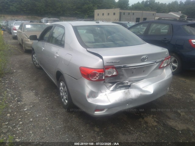 Photo 2 VIN: 2T1BU4EEXBC740740 - TOYOTA COROLLA 