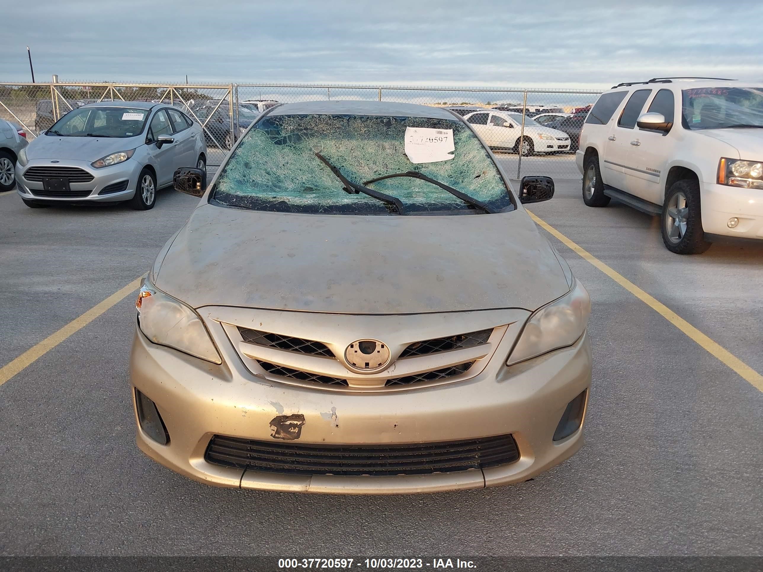 Photo 5 VIN: 2T1BU4EEXCC756096 - TOYOTA COROLLA 