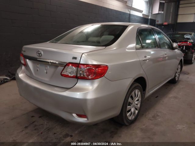 Photo 3 VIN: 2T1BU4EEXCC822744 - TOYOTA COROLLA 