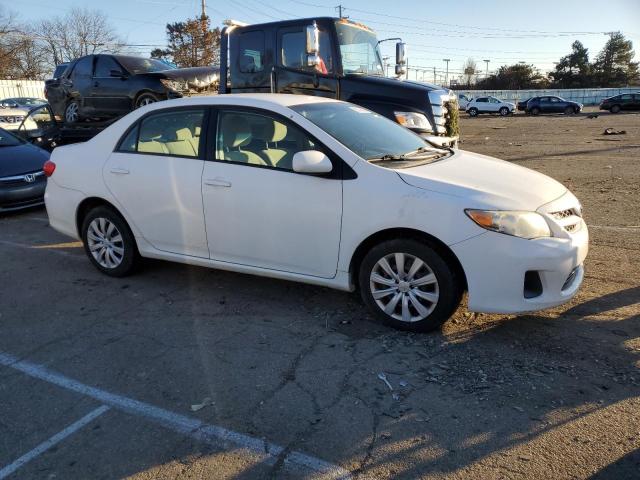 Photo 3 VIN: 2T1BU4EEXCC843934 - TOYOTA COROLLA 