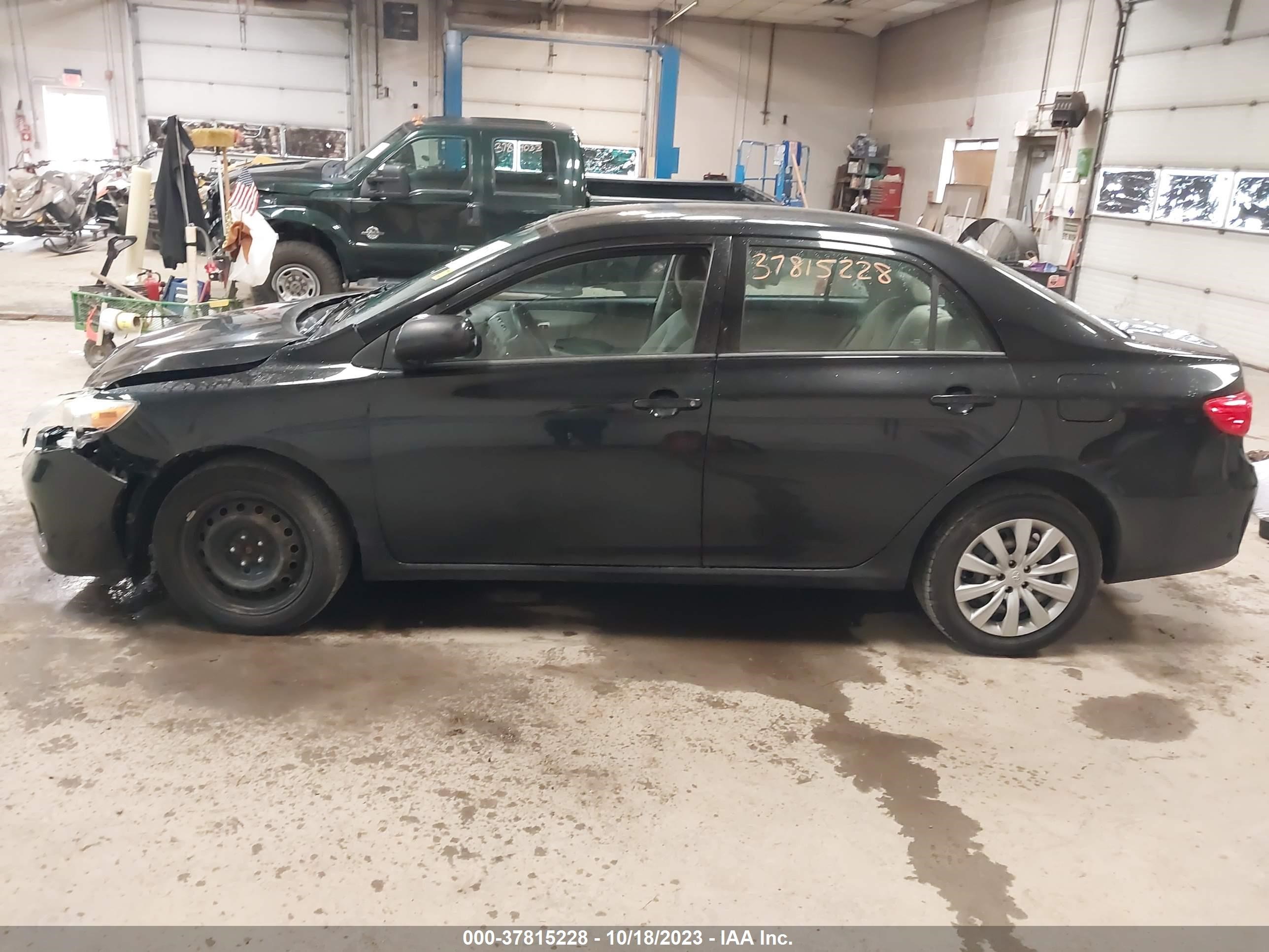 Photo 13 VIN: 2T1BU4EEXCC914162 - TOYOTA COROLLA 