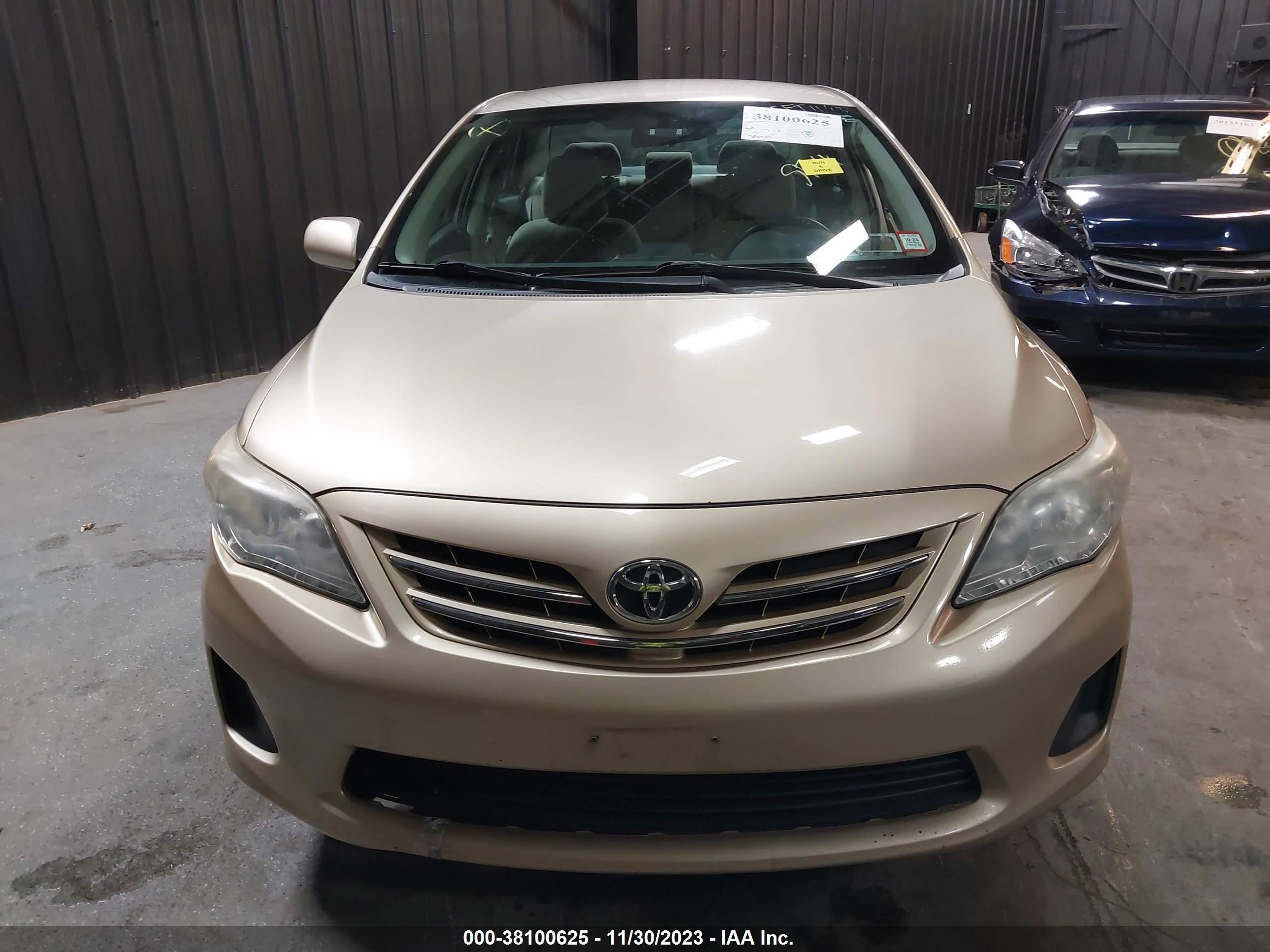 Photo 12 VIN: 2T1BU4EEXDC028327 - TOYOTA COROLLA 