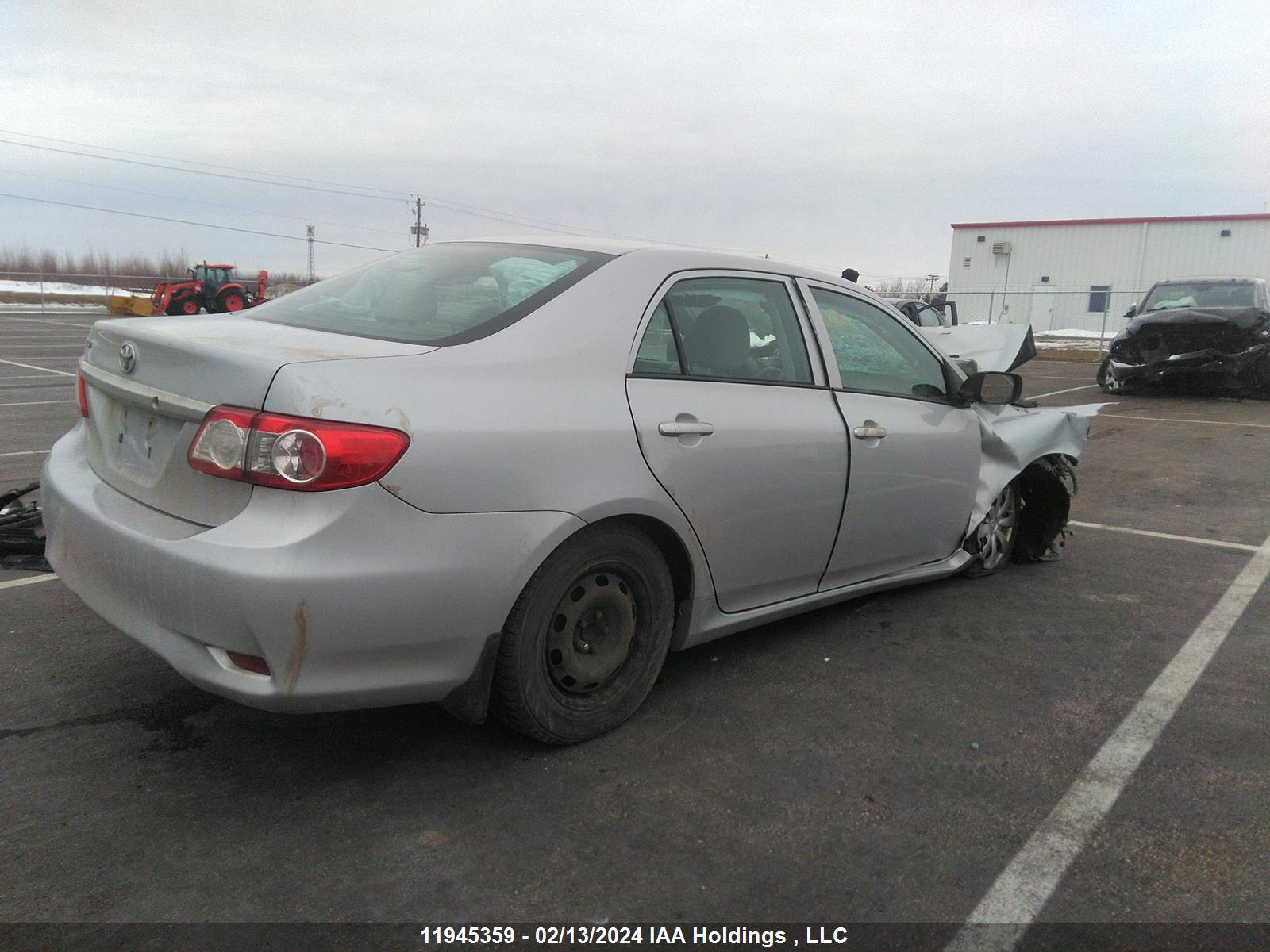 Photo 3 VIN: 2T1BU4EEXDC052398 - TOYOTA COROLLA 