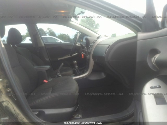 Photo 4 VIN: 2T1BU4EEXDC083487 - TOYOTA COROLLA 