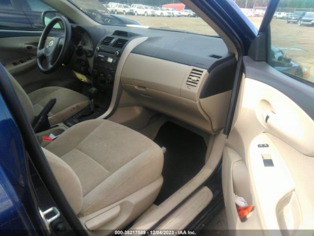 Photo 4 VIN: 2T1BU4EEXDC105777 - TOYOTA COROLLA 