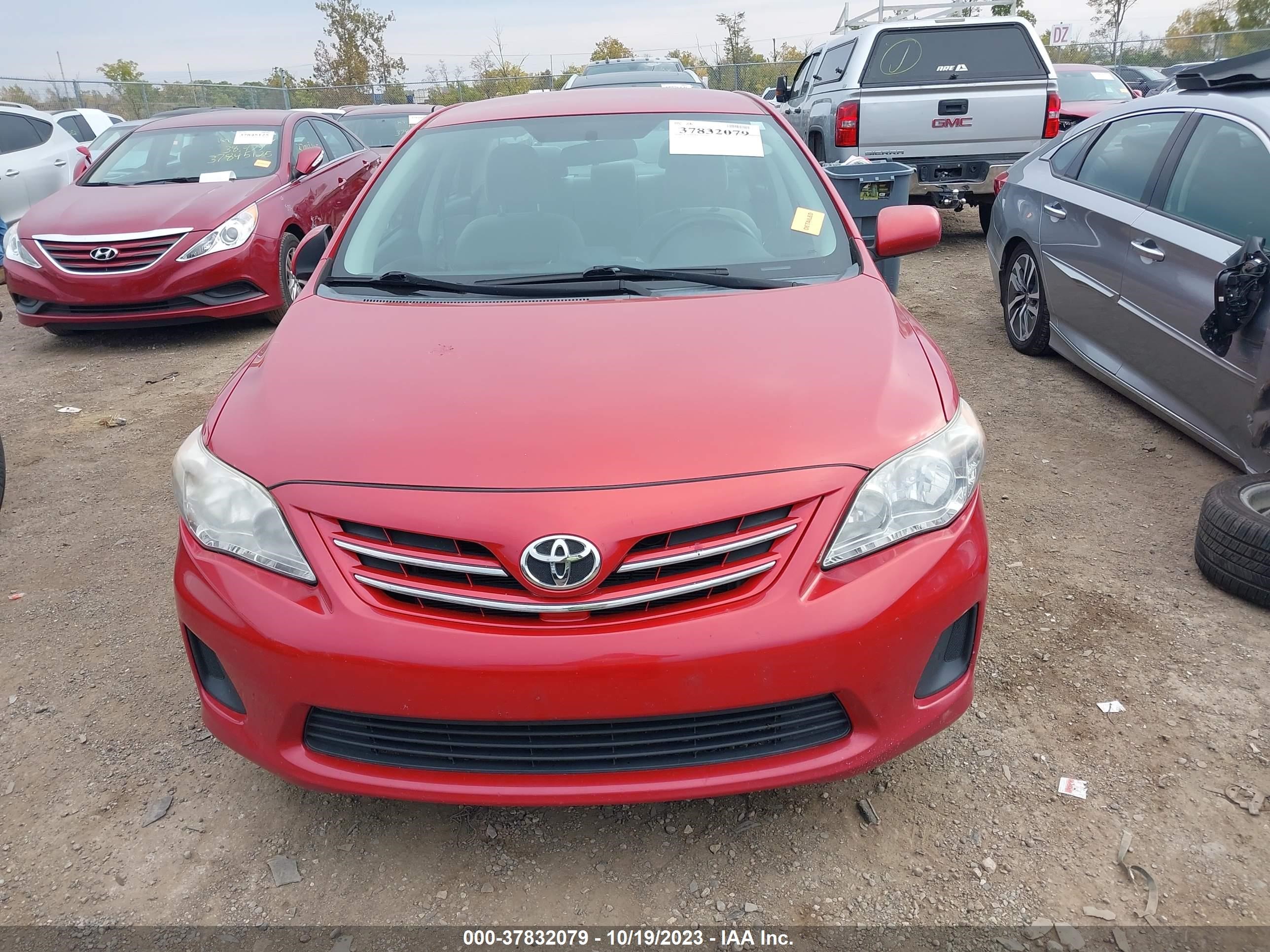 Photo 12 VIN: 2T1BU4EEXDC128332 - TOYOTA COROLLA 