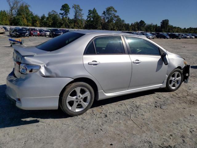 Photo 2 VIN: 2T1BU4EEXDC944831 - TOYOTA COROLLA 