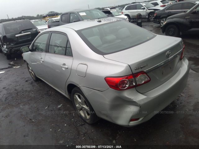 Photo 2 VIN: 2T1BU4EEXDC993785 - TOYOTA COROLLA 