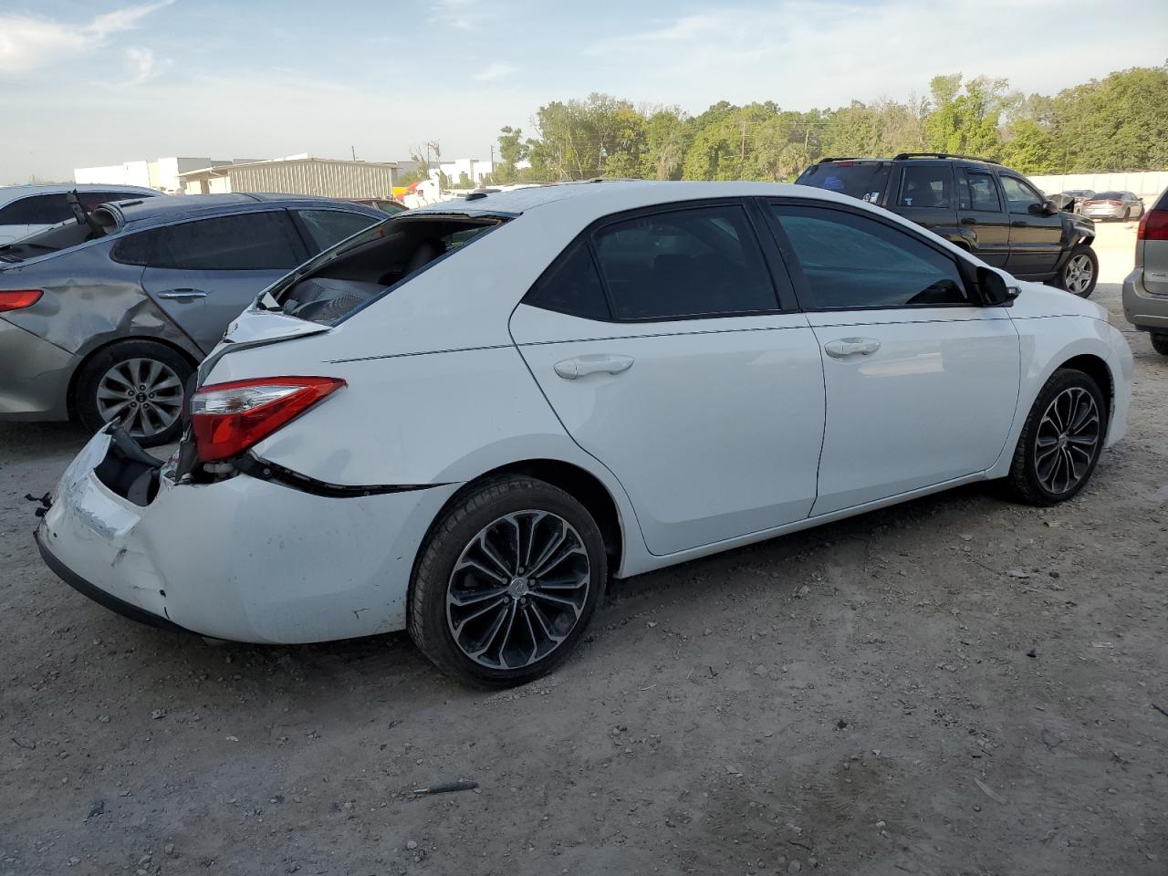 Photo 2 VIN: 2T1BURHE0GC564345 - TOYOTA COROLLA 