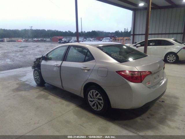 Photo 2 VIN: 2T1BURHE0JC012867 - TOYOTA COROLLA 