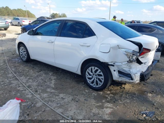 Photo 2 VIN: 2T1BURHE0JC057064 - TOYOTA COROLLA 