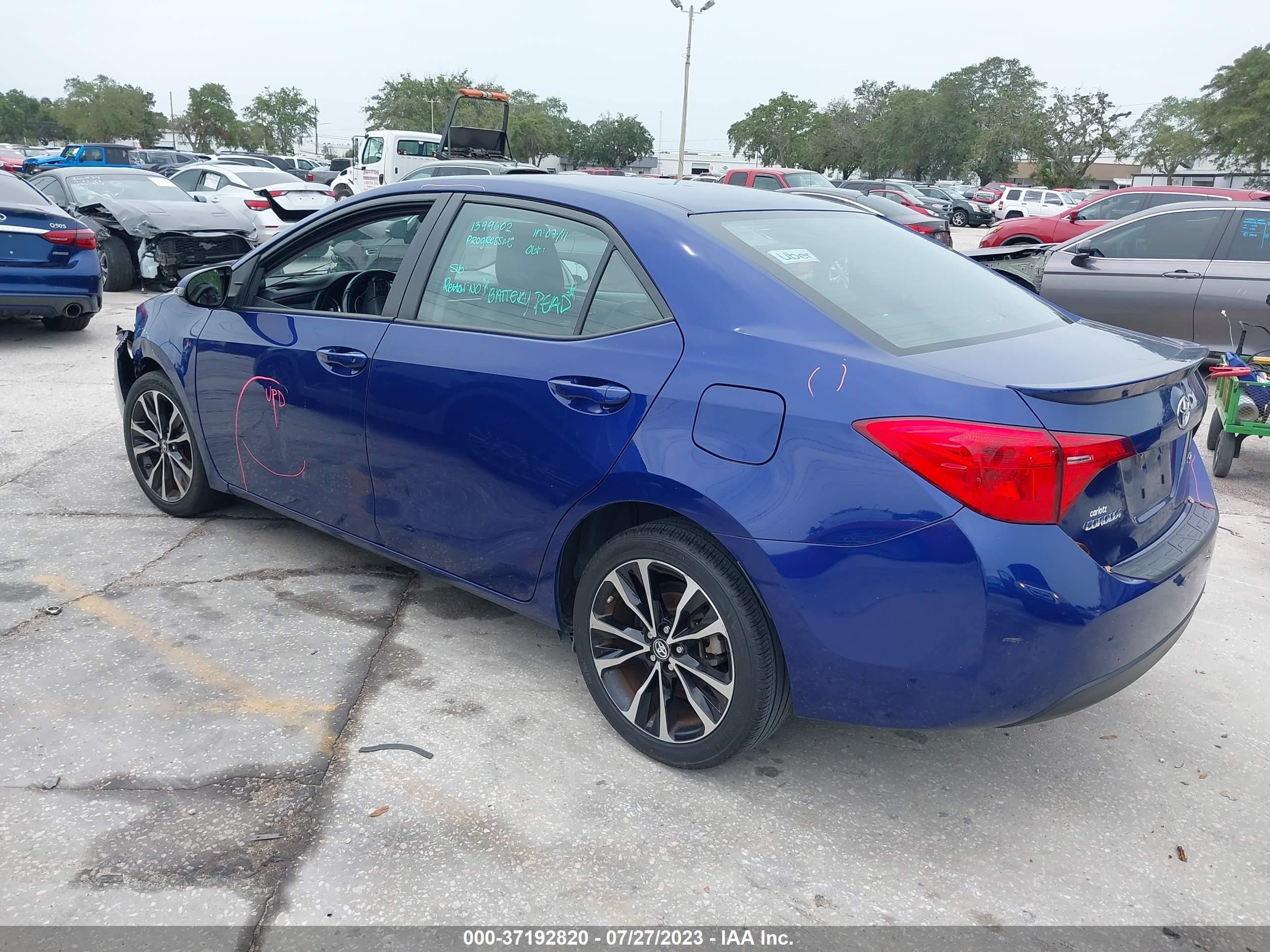 Photo 2 VIN: 2T1BURHE0JC072048 - TOYOTA COROLLA 