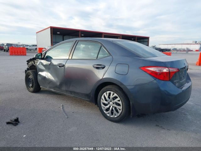 Photo 2 VIN: 2T1BURHE0JC109468 - TOYOTA COROLLA 