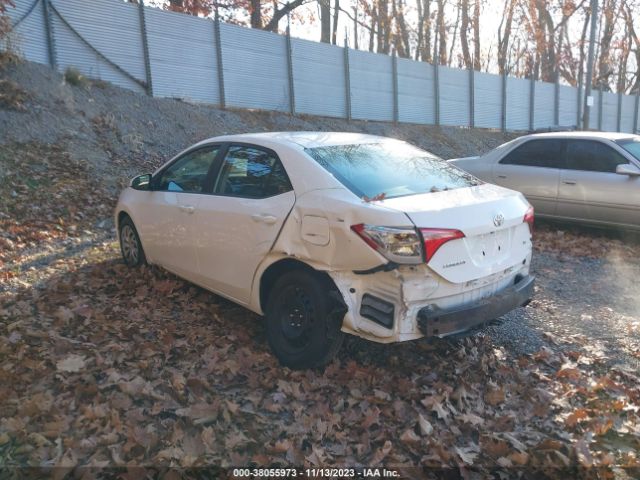 Photo 2 VIN: 2T1BURHE0JC112614 - TOYOTA COROLLA 