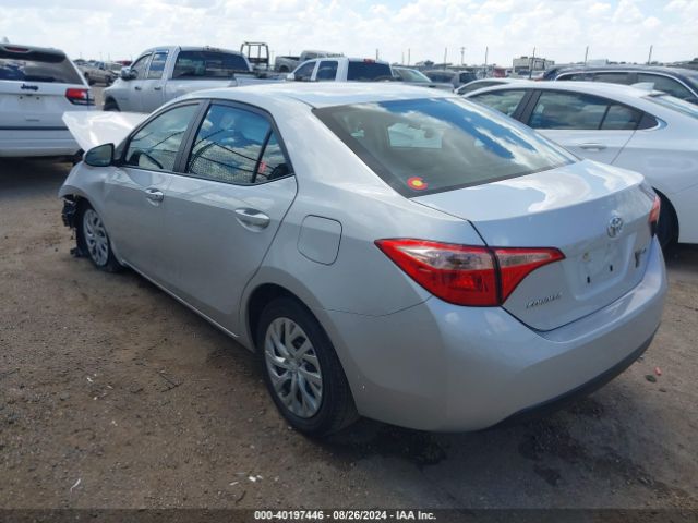 Photo 2 VIN: 2T1BURHE0JC124553 - TOYOTA COROLLA 