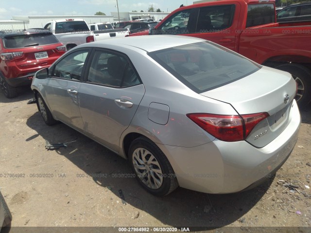 Photo 2 VIN: 2T1BURHE0JC973520 - TOYOTA COROLLA 