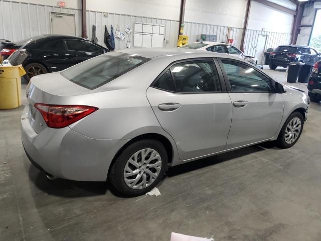 Photo 2 VIN: 2T1BURHE0JC980886 - TOYOTA COROLLA L 