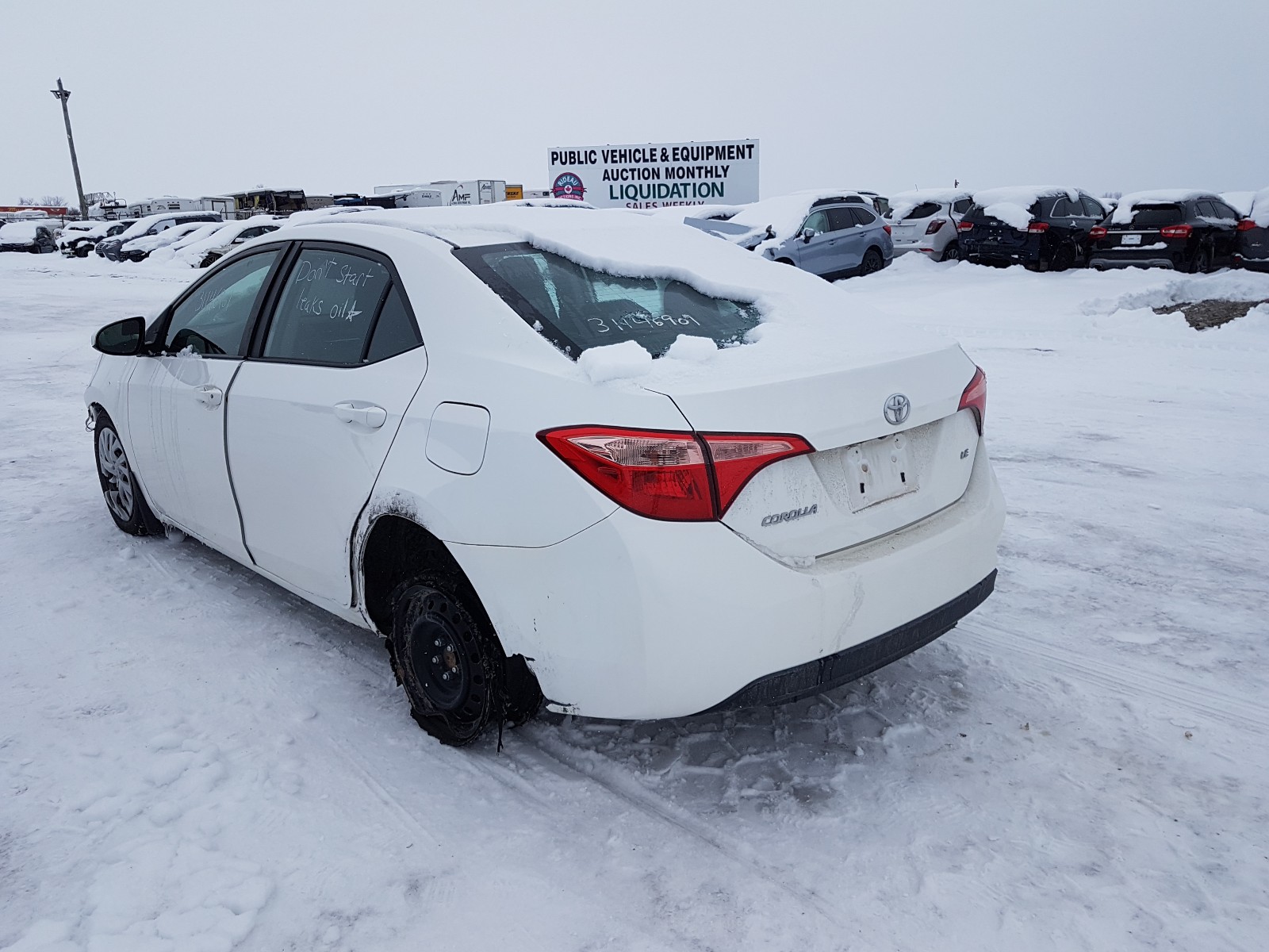 Photo 2 VIN: 2T1BURHE0JC990074 - TOYOTA COROLLA L 