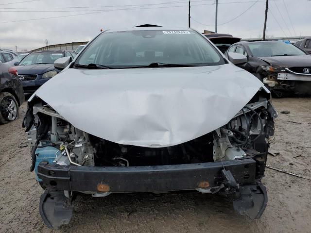 Photo 4 VIN: 2T1BURHE1HC790461 - TOYOTA COROLLA L 