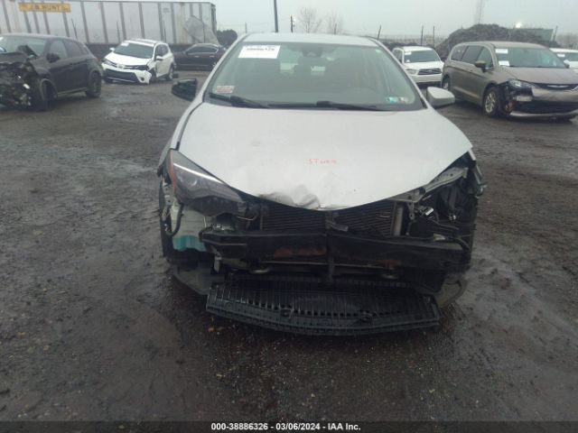 Photo 5 VIN: 2T1BURHE1HC886798 - TOYOTA COROLLA 