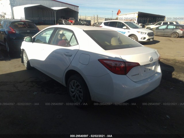 Photo 2 VIN: 2T1BURHE1JC025577 - TOYOTA COROLLA 