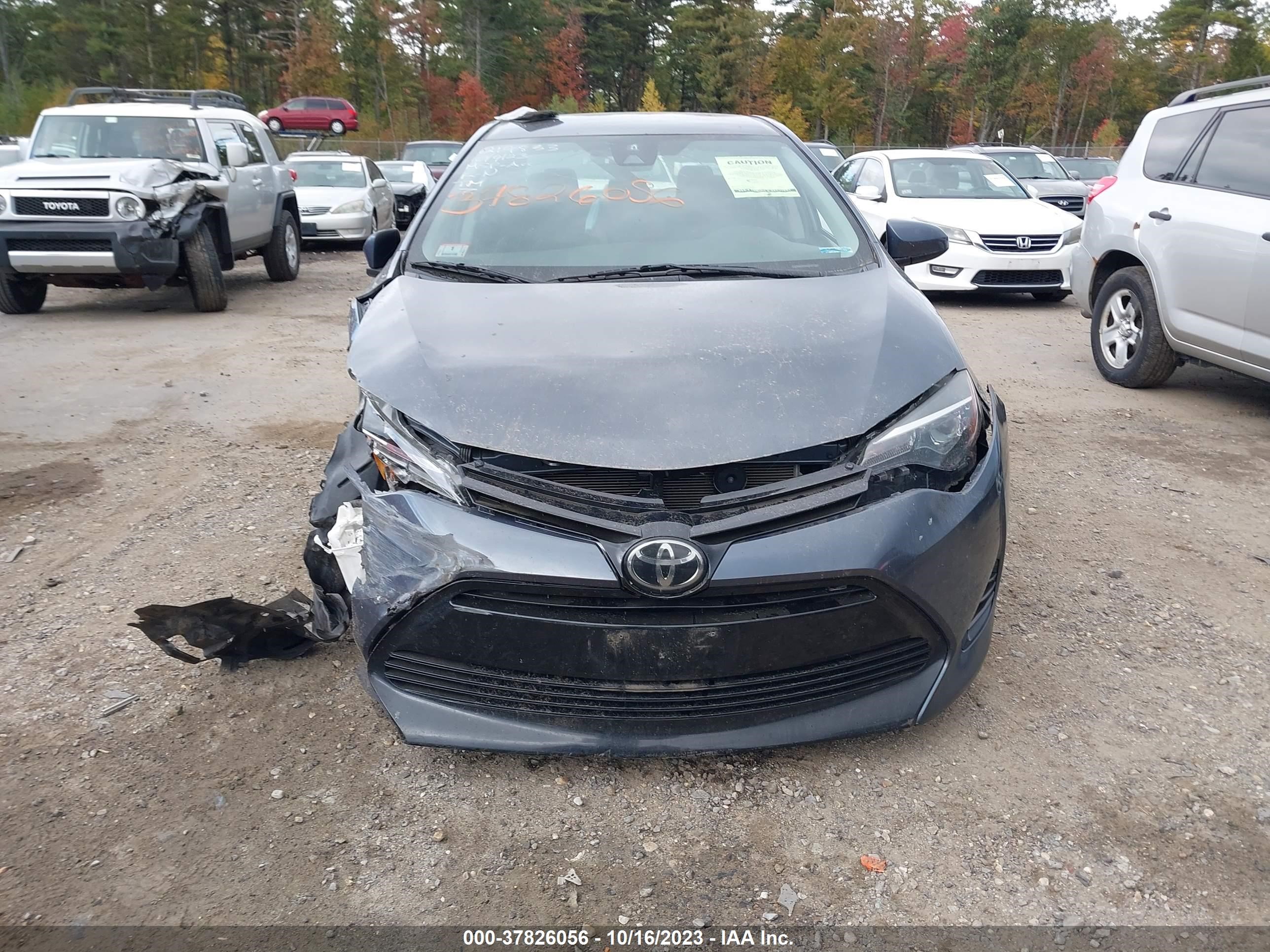 Photo 11 VIN: 2T1BURHE1JC070230 - TOYOTA COROLLA 