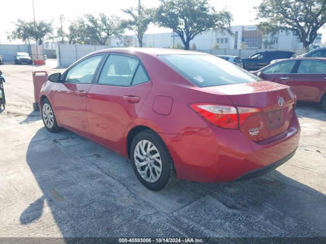 Photo 2 VIN: 2T1BURHE1JC102643 - TOYOTA COROLLA 