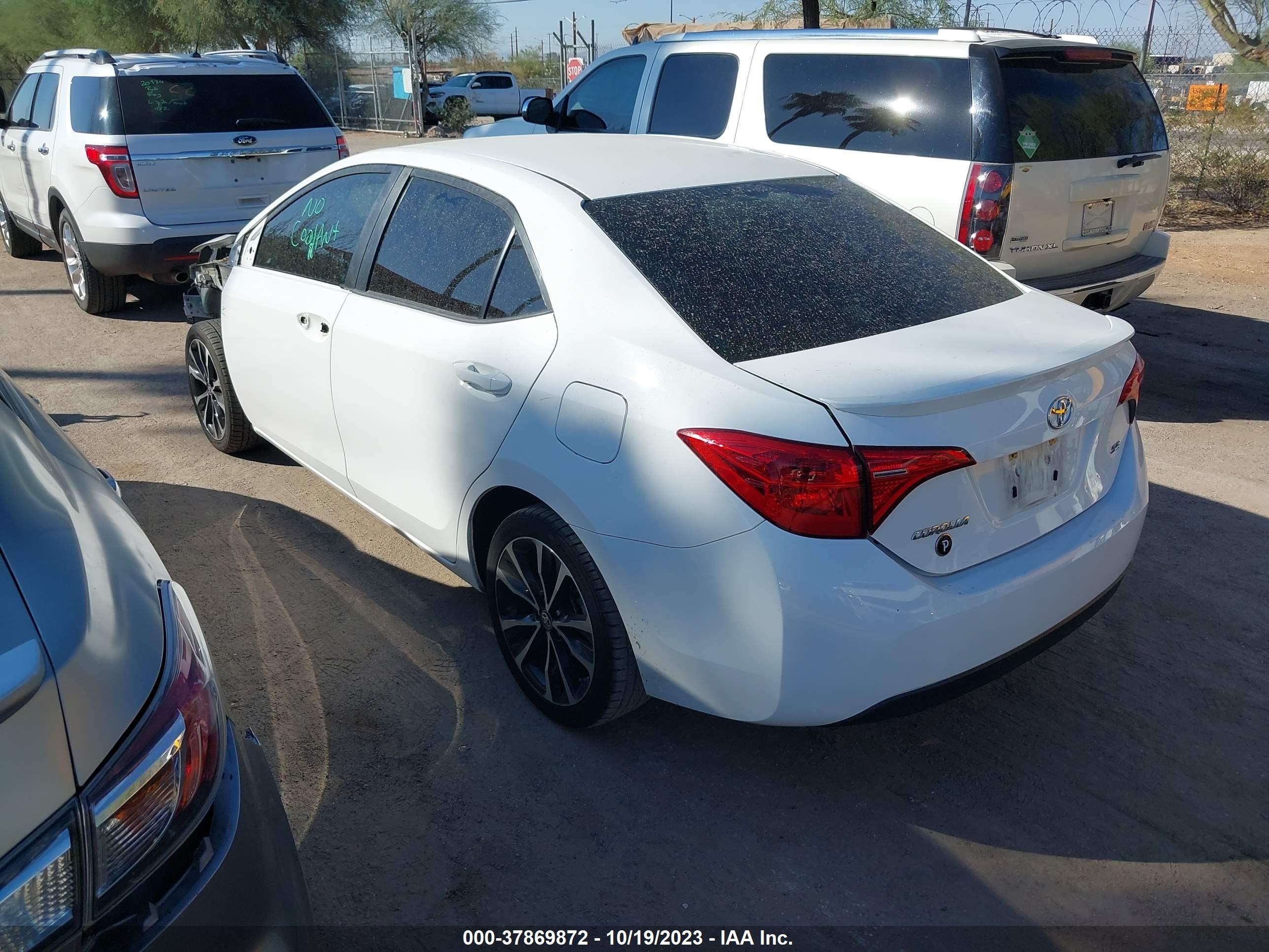 Photo 2 VIN: 2T1BURHE1KC153996 - TOYOTA COROLLA 