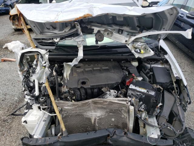 Photo 6 VIN: 2T1BURHE2FC304219 - TOYOTA COROLLA L 