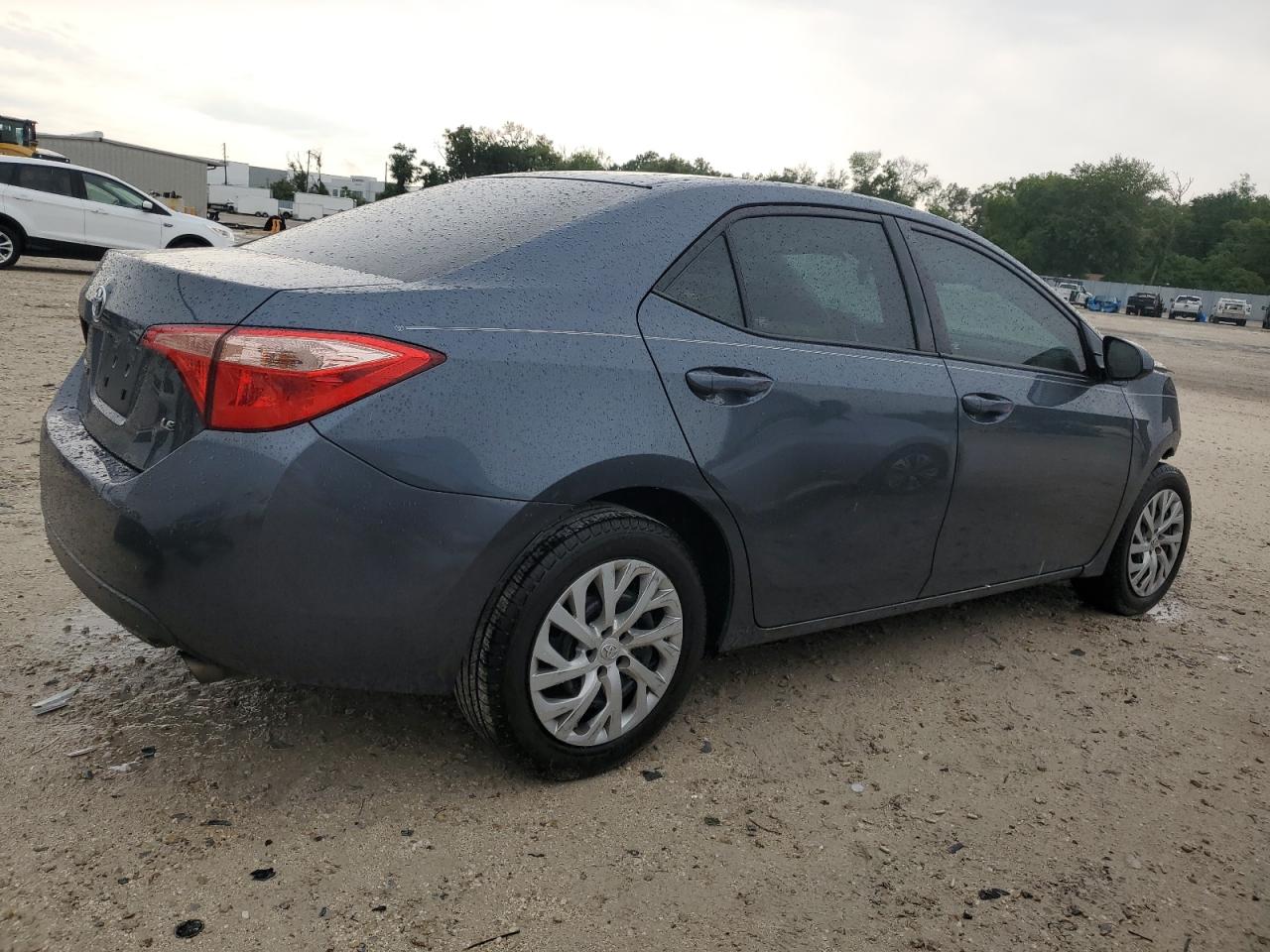 Photo 2 VIN: 2T1BURHE2HC815478 - TOYOTA COROLLA 