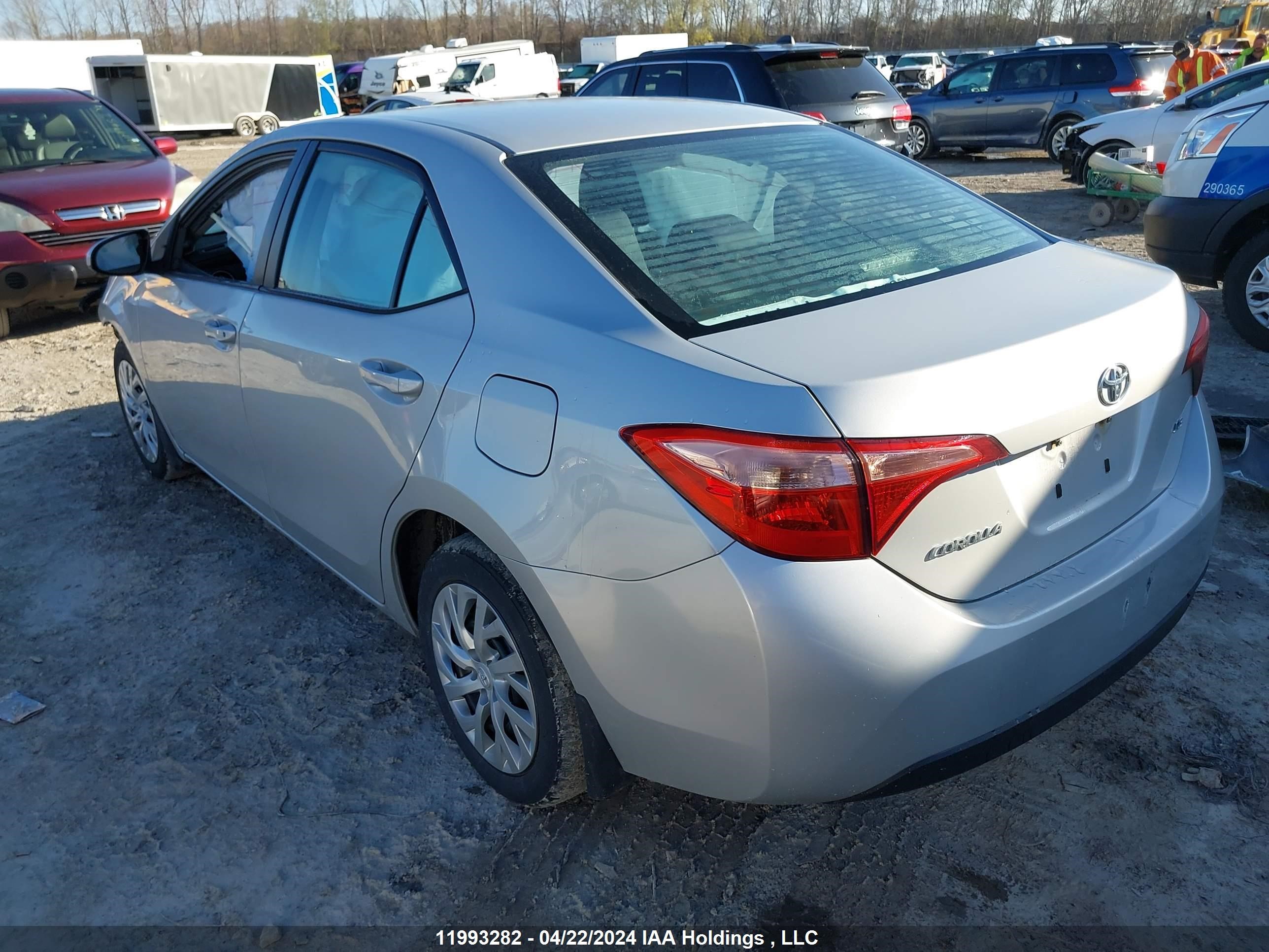 Photo 2 VIN: 2T1BURHE2HC869363 - TOYOTA COROLLA 