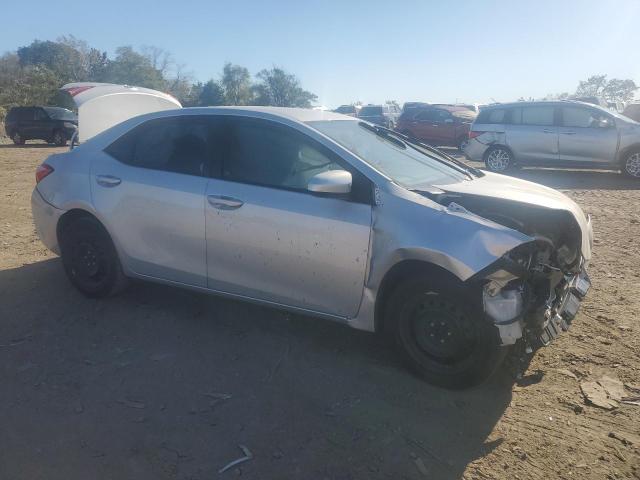 Photo 3 VIN: 2T1BURHE2JC002891 - TOYOTA COROLLA 