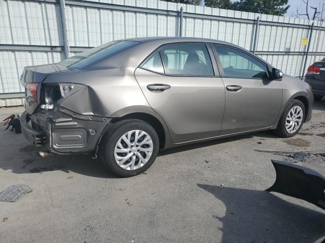 Photo 2 VIN: 2T1BURHE2JC026673 - TOYOTA COROLLA 