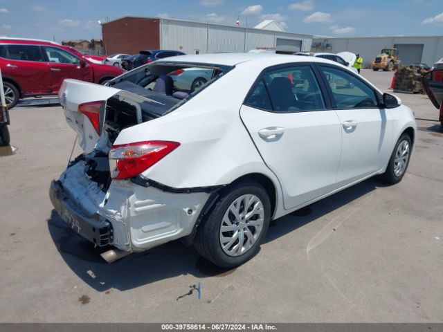 Photo 3 VIN: 2T1BURHE2JC035972 - TOYOTA COROLLA 