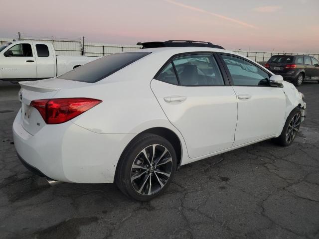 Photo 2 VIN: 2T1BURHE2JC043876 - TOYOTA COROLLA L 