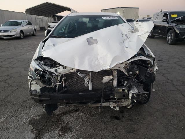 Photo 4 VIN: 2T1BURHE2JC043876 - TOYOTA COROLLA L 