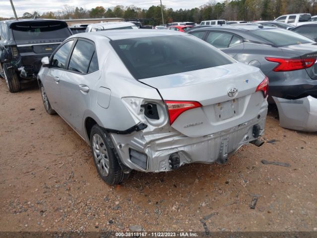 Photo 2 VIN: 2T1BURHE2JC056594 - TOYOTA COROLLA 